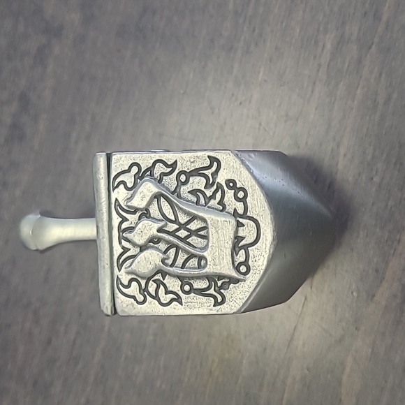 Vintage Pewter dreidel - Picture 2 of 6